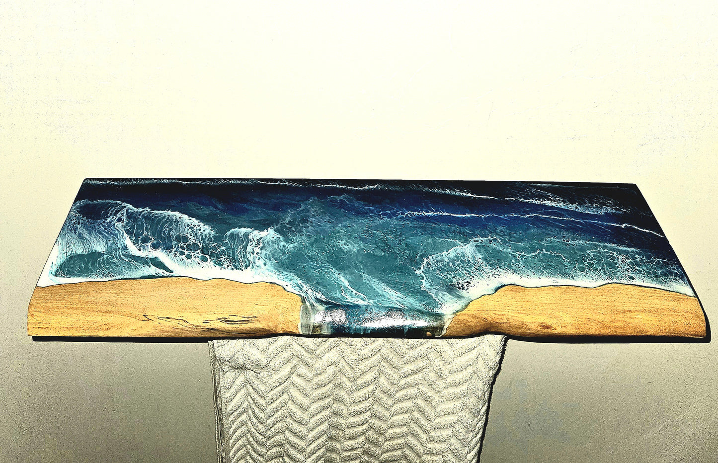 Ocean Resin Wooden Shelf with Iron Towel Rack Holder