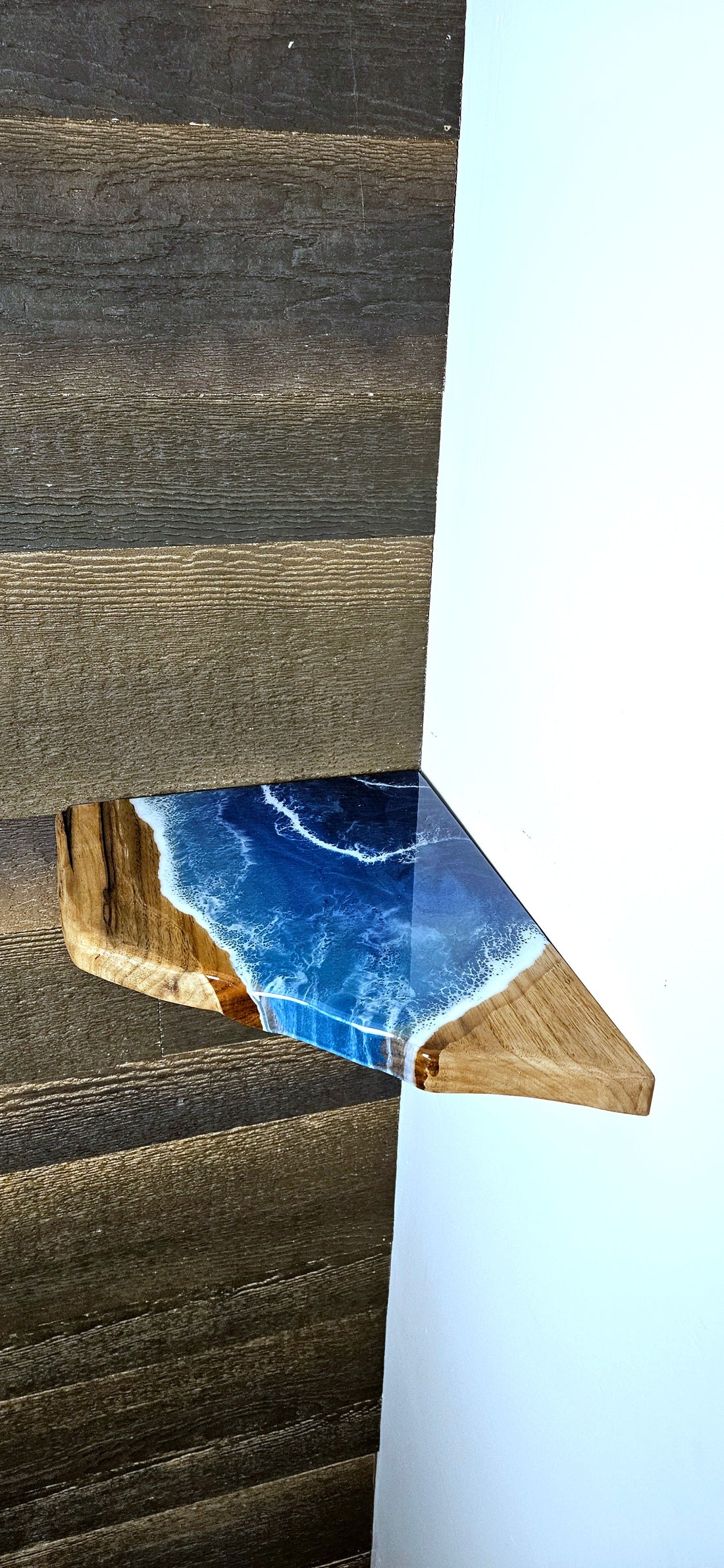 Glow in night shelves 
